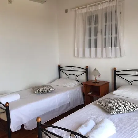 Regina * Φισκάρδο