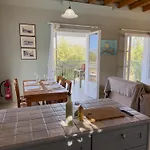 Regina Villa *